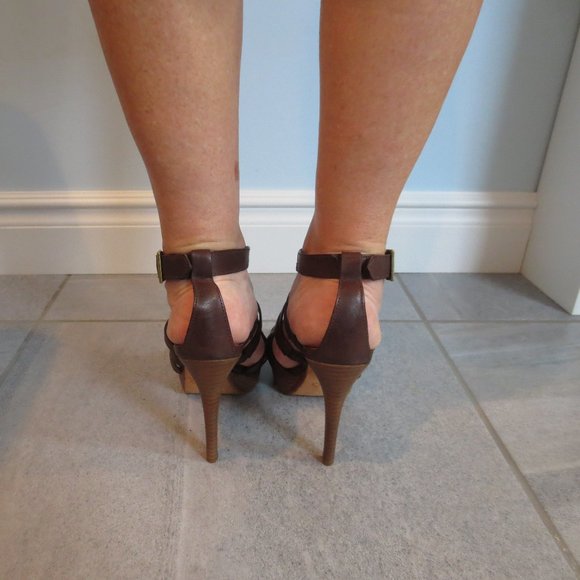 LAST CHANCE ALDO Brown Leather  Strappy High Heel Platform Sandals - Picture 6 of 11